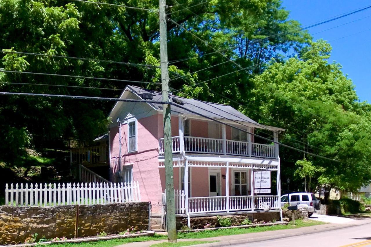 The Pink House On Main - Lower Eureka Springs Bagian luar foto